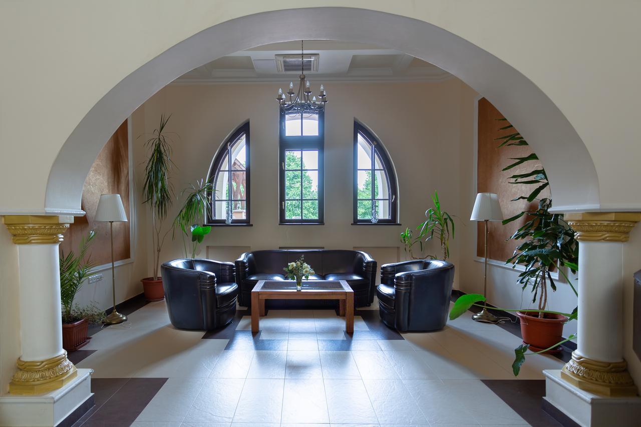 Casa Danielescu Hotel ทาร์กู จิอู ภายนอก รูปภาพ