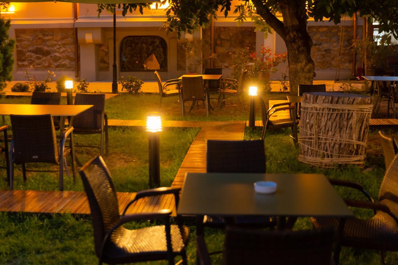 Casa Danielescu Hotel ทาร์กู จิอู ภายนอก รูปภาพ