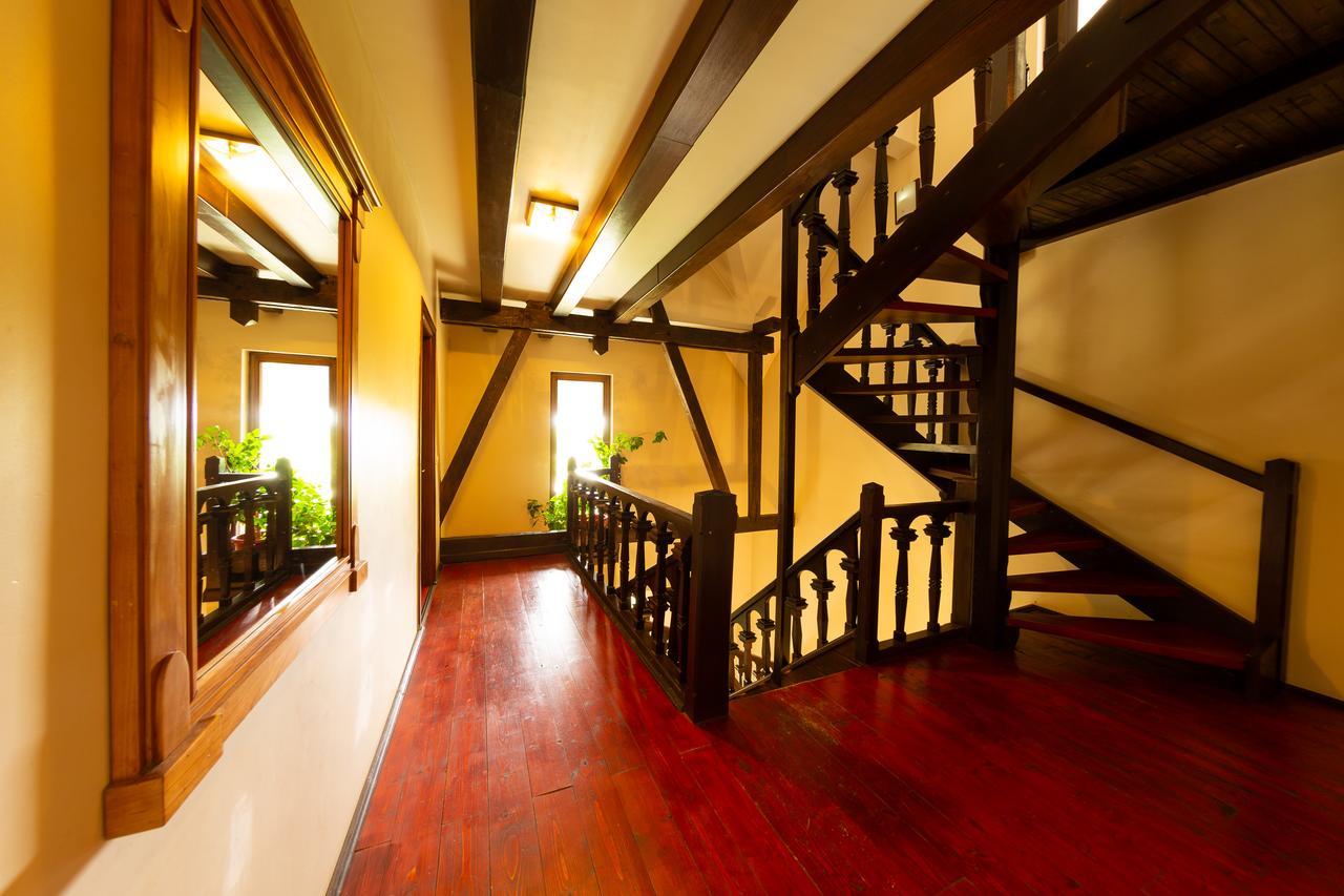 Casa Danielescu Hotel ทาร์กู จิอู ภายนอก รูปภาพ